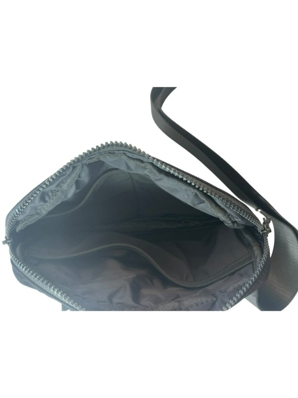 Fabletics The Big Belt Bag Fanny Pack Black Adjustable Strap OS MSRP$50 NWT - Picture 5 of 7